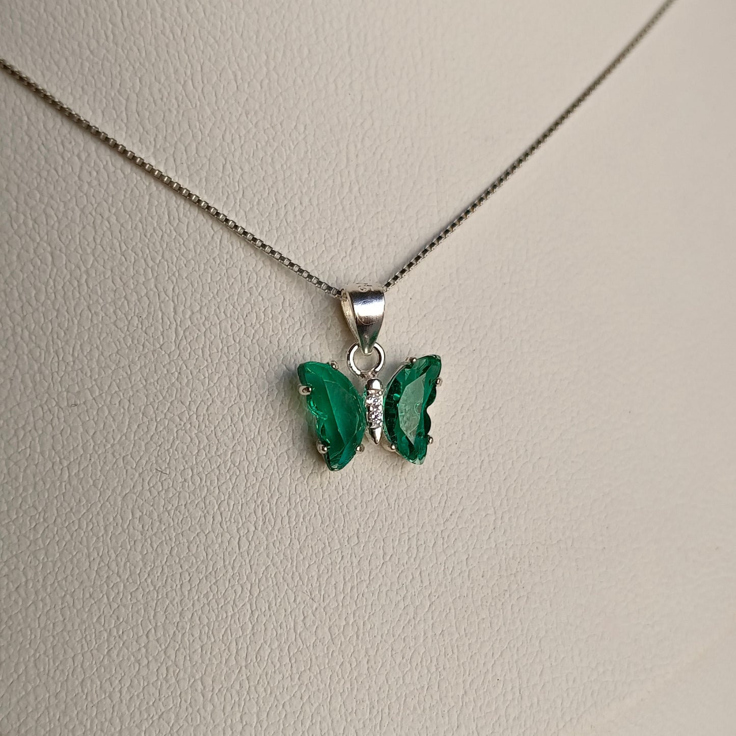 Collar Mariposa verde con circones - Plata 925