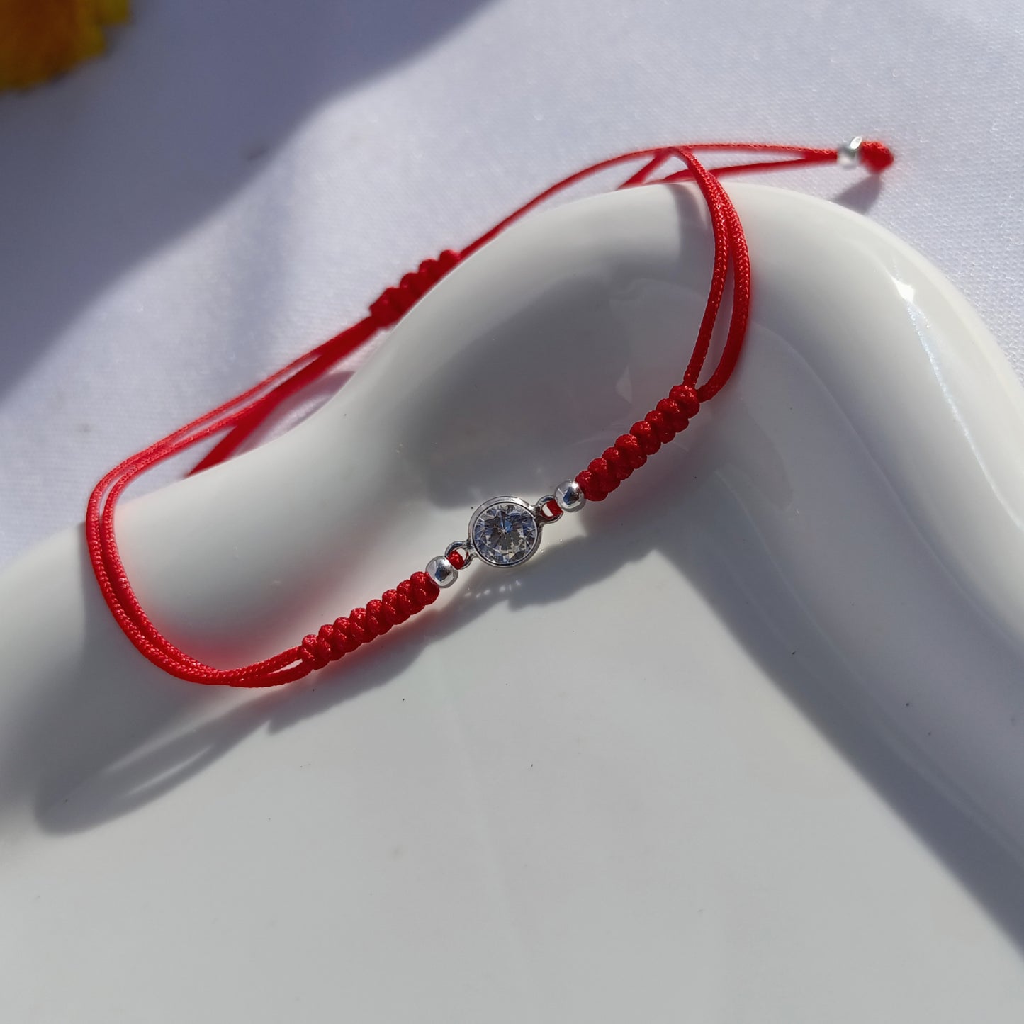 Pulsera Roja Punto de Luz