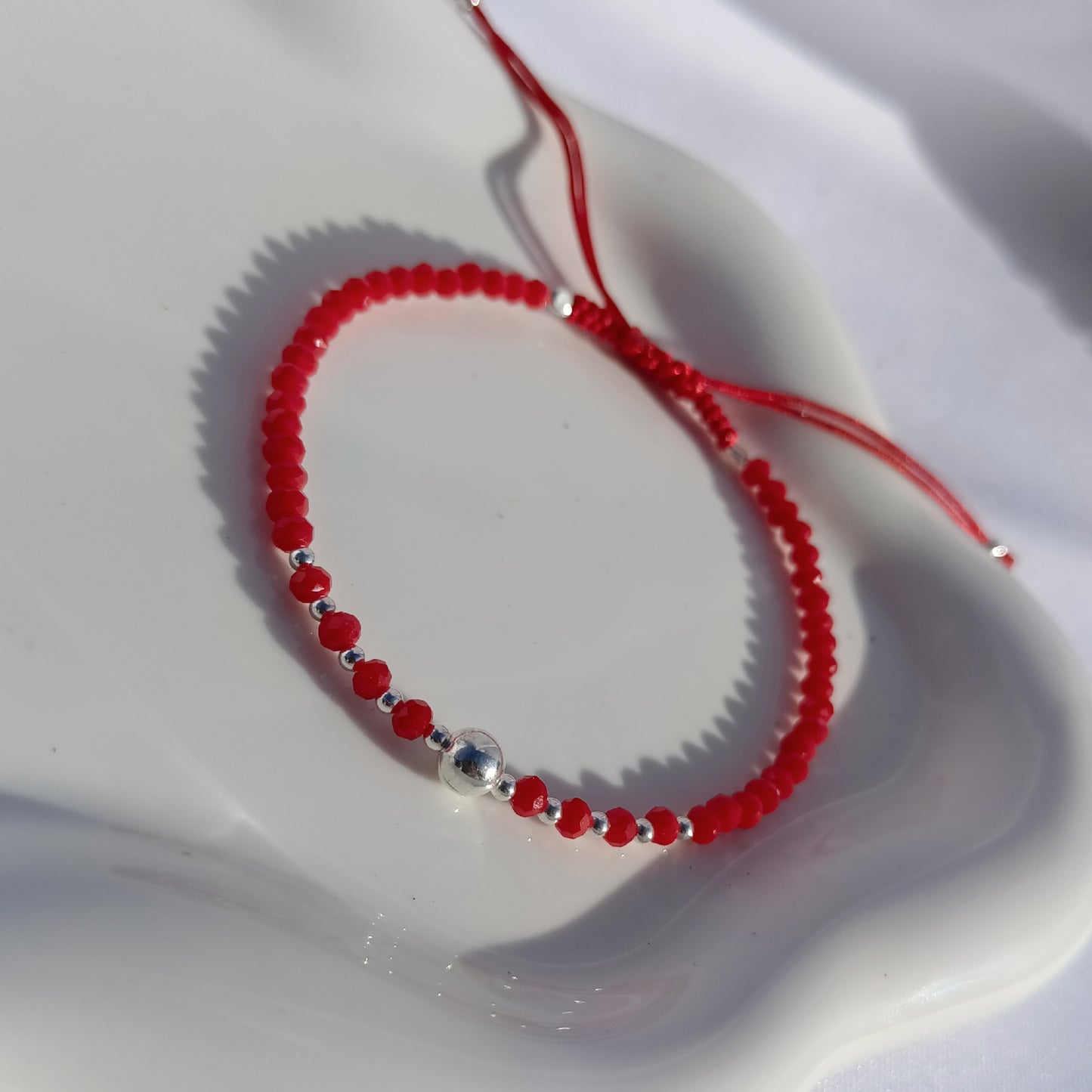 Pulsera Macramé Roja Esferas