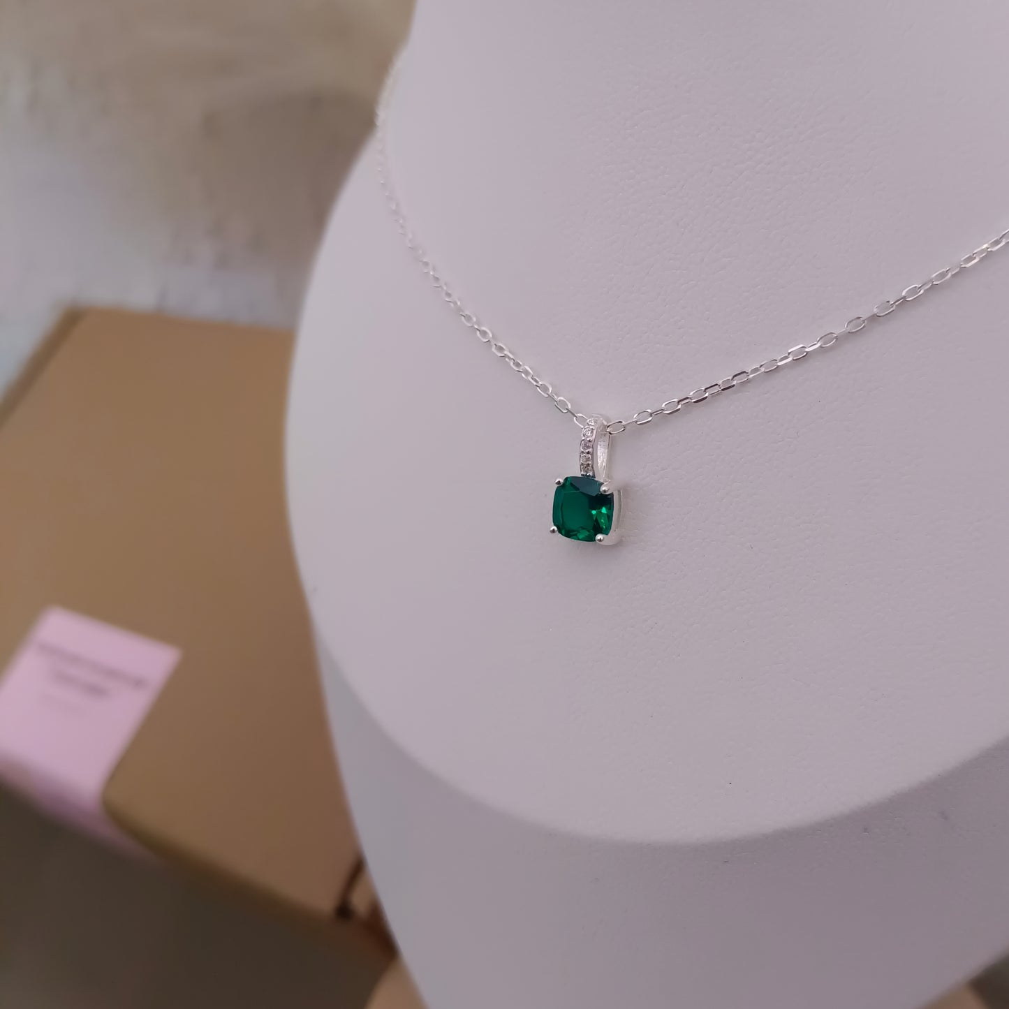Collar Punto de Luz Circón Esmeralda - Plata 925