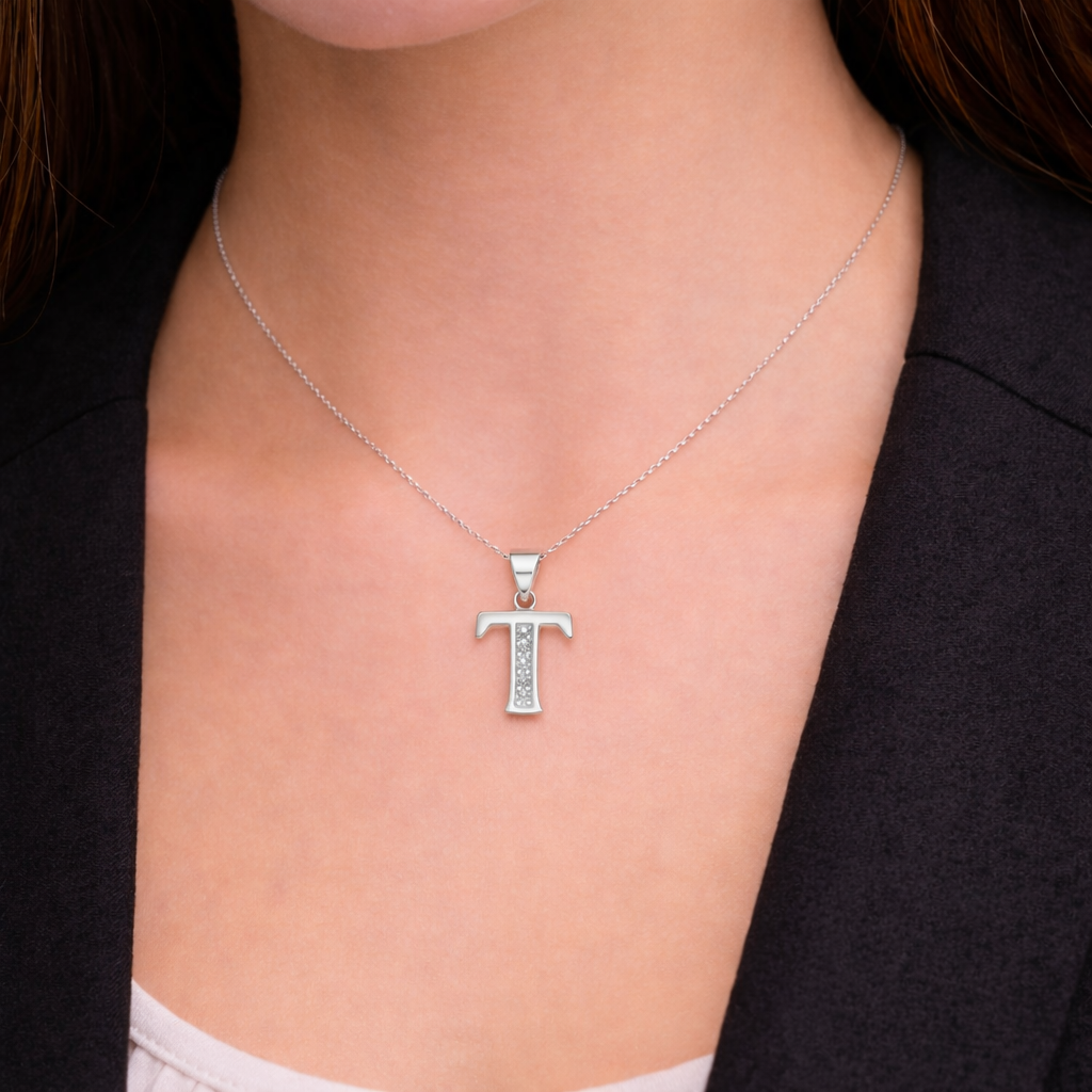 Collar Inicial T - Plata 925 con circones