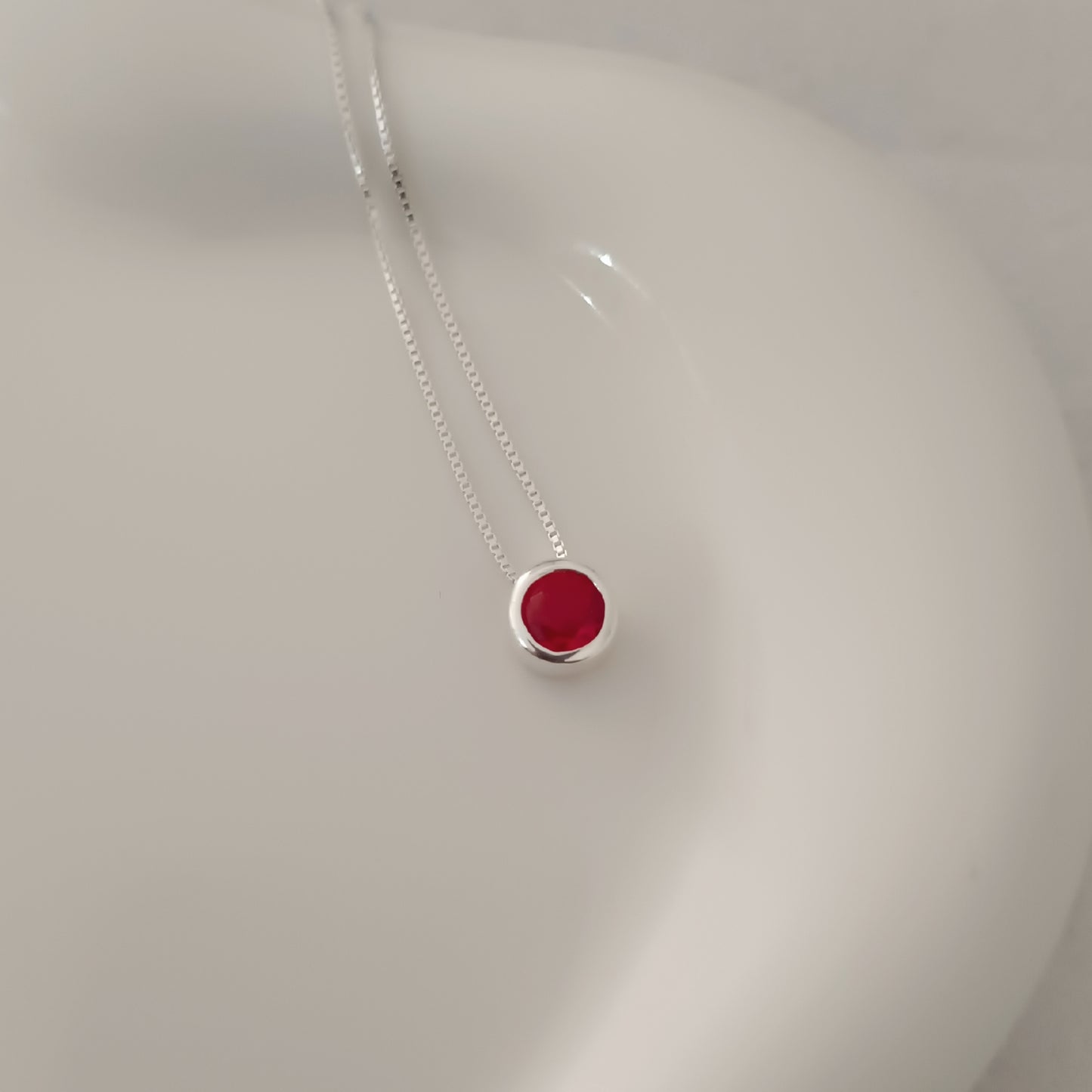 Collar Punto de Luz Rojo - Plata 925