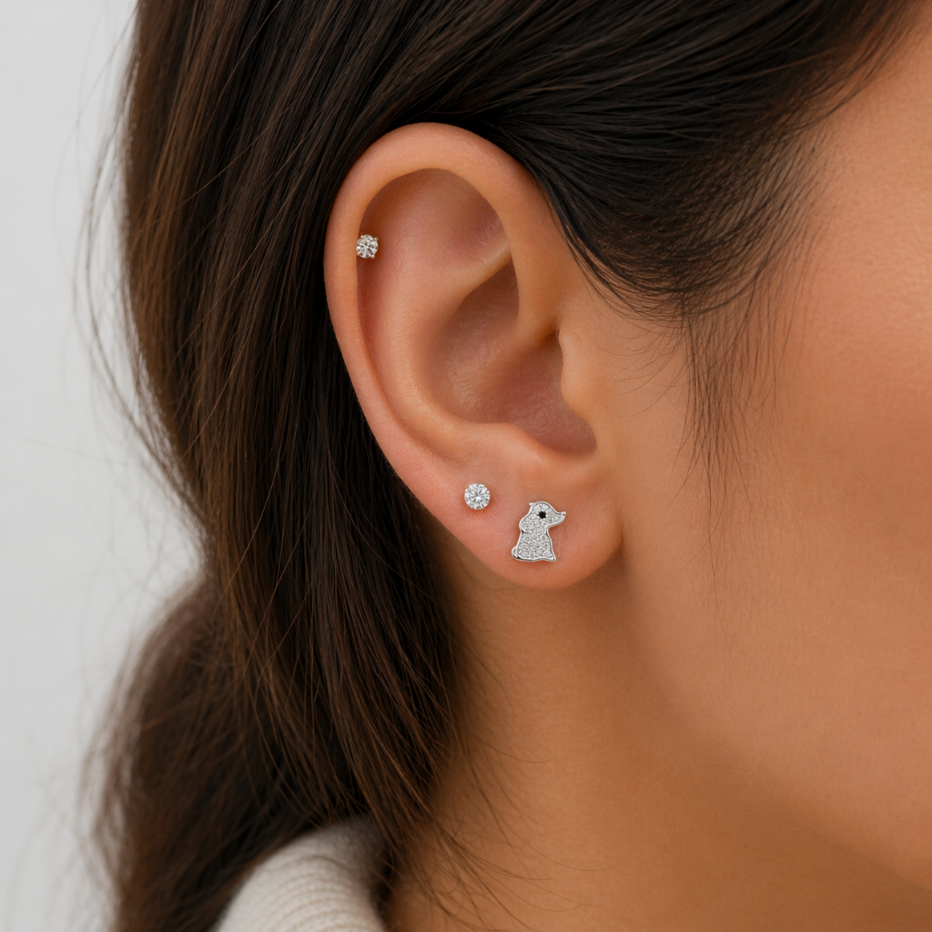 Piercing Oreja Perrito con Brillo tope plano — Plata 925